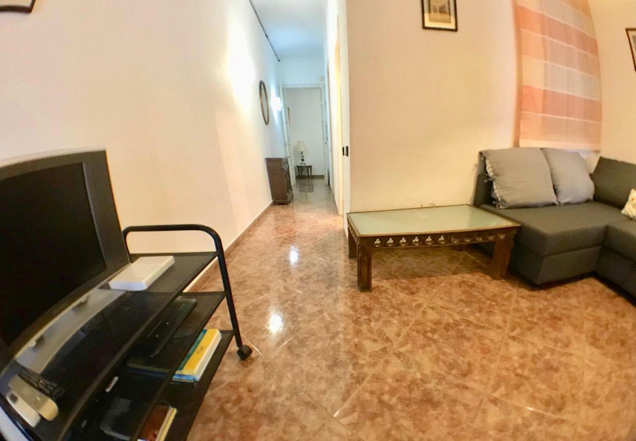 Plaza Espana Central Apartment — Photos 2